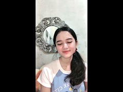 Leie, Asiatisch, Indonesisch, Öffentlich, Transfrau, Solo, Titten