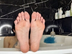 Salle de bains, Fétiche, Fétiche des pieds, Solo