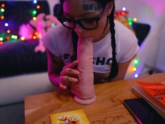 Брюнетки, Глубокая глотка, Женщины, Хд, Оргазм, Соло, Тату, Игрушки