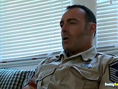 Amateur, Grosse bite, Sucer une bite, Fétiche, Homosexuelle, Branlette thaïlandaise, Hard, Muscle