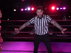 Μεγάλα βυζιά, Ξανθιά, Πίπα, Χύσιμο, Πούτσος, Μουνί, Κοντά μαλλιά, Βυζιά