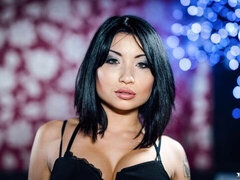 Υπνοδωμάτιο, Μεγάλος πούτσος, Πίπα, Μελαχροινή, Φυσικά βυζιά, Κοντά μαλλιά, Κοκκαλιάρης, Βυζιά