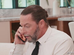 Amerikansk, Baben, Stora tuttar, Avsugning, Brunett, Slick, Trekant, Tuttar