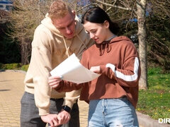 Amatør, Stor pik, Pik sutte, Hundestilling, Hårdt, Naturlige bryster, Mager, Bryster