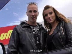 Blasen, Auto, Pummelig, Geld, Pov, Muschi, Jungendliche (18+), Ehefrau