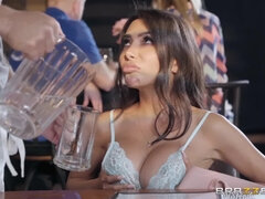 Arsch, Tussi, Grosser arsch, Grosser schwanz, Grosse titten, Blasen, Hardcore, Milf