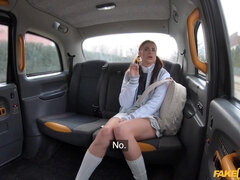 Leie, Auto, Puppe, Aufs gesicht abspritzen, Natürlichen titten, Muschi, Rock, Uniform