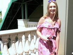 Cul, Nana, Blonde, Sucer une bite, Exhib, Hard, Chatte, Fumer