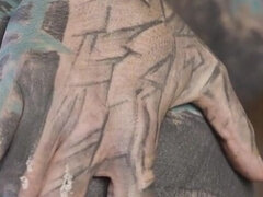 Anaali, Nainen, Sormetus, Itsetyydytys, Orgasmi, Lävistys, Soolo, Tatuointi