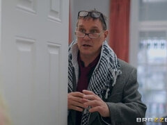 Rit, Blondinka, Naravne joške, Piercing, Muco, Tetovaže, Najstnice, Tangice