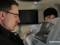 Blondinka, Hardcore, Spodnje perilo, Muco, Obrito, Dokolenke, Tetovaže, Čvrsta