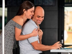 Κώλος, Ξανθιά, Σε στάση σκύλου στα τέσσερα, Θηλυκό θηλυκό αρσενικό, Μαλακία, Φιλί, Έφηβος, Τρίο