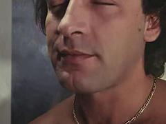 Smuk, Stor pik, Pik sutte, Brunette, Europærer, Komme på ansigtet, Trekant, Vintage