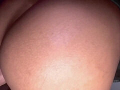 Amatööri, Iso kulli, Isot tissit, Rintava, Kermakakku, Sekarotuinen, Näkökulma pov, Thaimaalainen