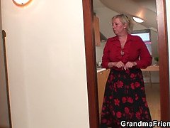 Verga grande, Tetas grandes, Mamada, Abuelita, Maduro, Gritar, Trio