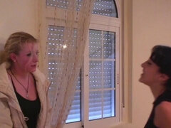 Enthousiasteling, Lieveling, Gek, Erotisch, Lesbisch, Slaaf, Tieten likken