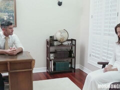 Iso perse, Isot tissit, Ruskeahiuksinen, Itsetyydytys, Lyhyt tukka, Laiha, Soolo, Strippaus