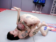 Velký zadek, Velké kozy, Kuřba, Creampie, Hardcore, Masáž, Pička, Wrestling