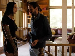 Velika rit, Velik kurac, Velike joške, Fafanje, Doggystyle, Koščena, Tetovaže, Najstnice