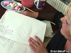 Grosser arsch, Blasen, Geile alte tussi, Kehlenfick, Masturbation, Milf, Mutti, Stiefmutter