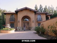 Culo, Culo grande, Tetas grandes, Morena, Besar, Anilingus, Afeitado, Adolescente