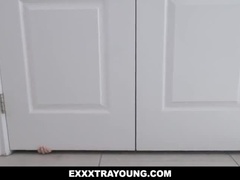 Cumizás, Gesztenyebarna, Édes, Poharak, Ártatlan, Természetes mellek, Filigrán alkatú, Tini