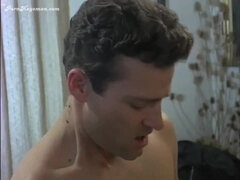 Anaal, Grote mammen, Blond, Pijpbeurt, Dubbele penetratie, Hakken, Orgie, Kousen