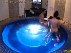 Hatalmas hátsó, Tekintélyes didik, Cumizás, Latin lány, Maszti, Egyedül