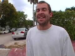 Tette grandi, Pompino, Brunetta, Schizzo di sborra, Sega, Hardcore, Latina