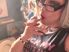 Trans Marilyn Maturbation Smoking Fetish Model Cum