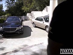 Duży kutas, Cycata, Kutas, Ciemna karnacja, Hd, Mamuśka, Ssanie, Tatuaż