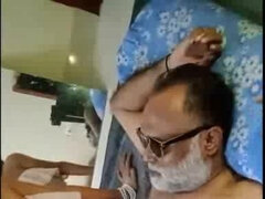 Desi Old man fuck with young girl for more video join our telegram channel @pbntime