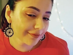 큰 가슴, 라티나, 혼자