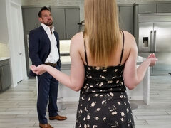 Anal, Cul, Sucer une bite, En levrette, Hard, Seins naturels, Rasée, Nénés