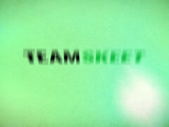 Amerikanisch, Grosser schwanz, Aufs gesicht abspritzen, Handjob, Hd, Monster, Schreiend, Titten