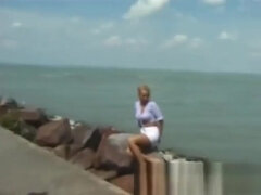 Amateur, Blonde, Pisser, Public, Solo, Adolescente, Nénés