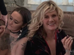 Store pupper, Kukk suging, Brunette, Hjemmelaget, Slikking, Orgie, Fest, Fitte