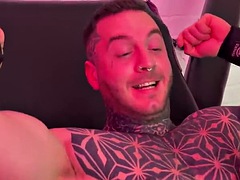 Bondage, Pieds, Fétiche, Homosexuelle, Muscle, Piercing, Tatouage