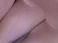 Enthousiasteling, Grote mammen, Blond, Pijpbeurt, Sperma shot, Huisgemaakt, Rijpe lesbienne, Ruw