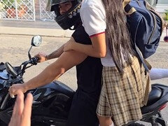 Universiteit, Sperma shot, Sperma in gezicht, Klein, Kut duiken, Kousen, Tiener, Uniformpje