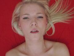 Leie, Tschechisch, Fingern, Selbstgemacht, Muschi, Realität, Jungendliche (18+), Eng