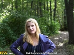 Anál, Blondýna, Na obličej, Podpatky, Punčocháče, Piercing, Tetování, Švédská rojka