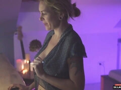 Peitos grandes, Loiroa, Feito em casa, Maduroa, Mamãe, Melharucos naturais, Solo chão, Tetas