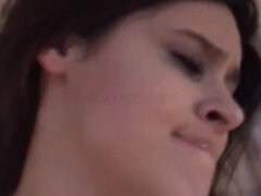 Stor stjärt, Stora tuttar, Bror, Brunett, Familj, Fitta, Syster, Tabu