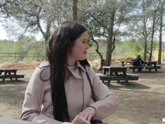 Amateur, Cul, Queue, Seins naturels, De plein air, Public, Russe, Nénés