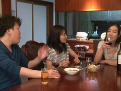 Asiatisch, Arsch, Braunhaarige, Hardcore, Muschi, Dürr, Jungendliche (18+), Titten