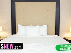 Hatalmas hátsó, Cumizás, Mélytorok, Arcra élvezés, Hd, Latin lány, Fehérnemű, Tini