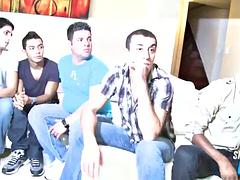 Amateur, Sucer une bite, Fétiche, Homosexuelle, Groupe, Fête, Public, Réalité