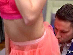 18 ans, Brunette brune, Collège université, Petite femme, Maigrichonne, Adolescente, Pute