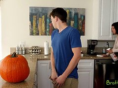 Szőke, Öcsi, Kebles, Kugár, Krémes süti, Hd, Nyalás, Érett feleség